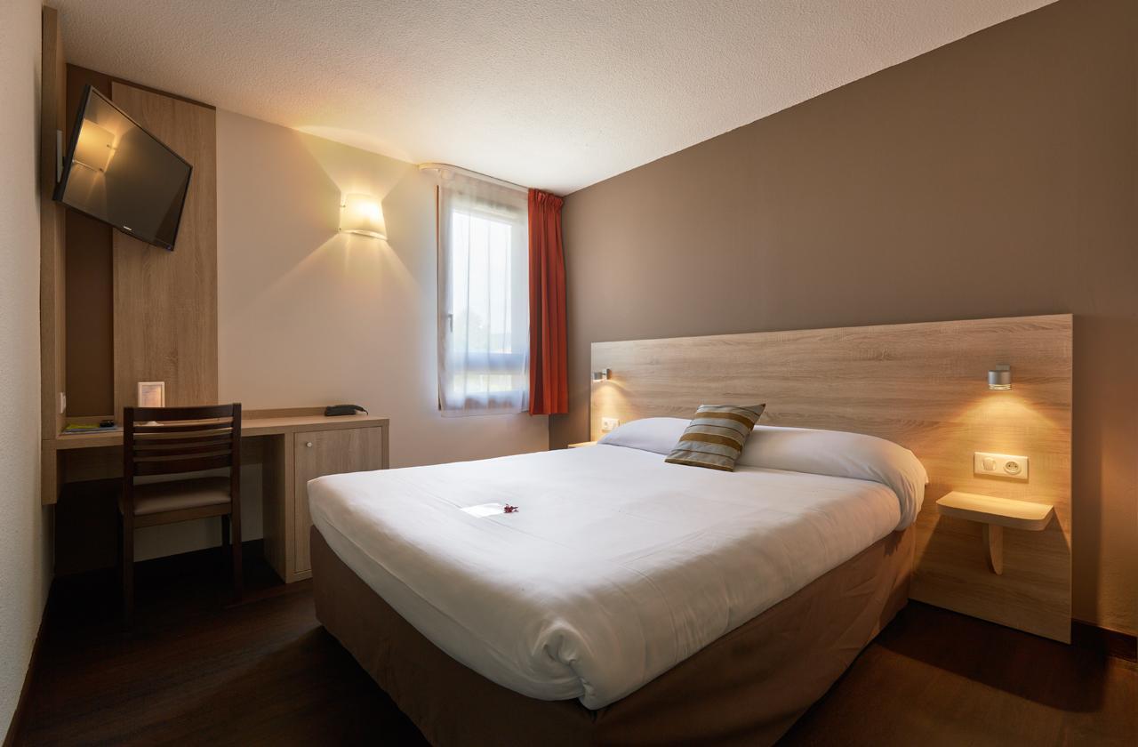 Logis Des Trois Massifs Hotel Claix  Exterior foto